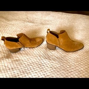 Steve Madden suede booties